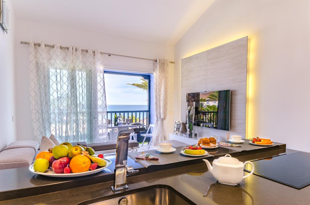 Lidia & Paco Home Two Bedrooms Beachfront Плайя-дель-Агила Экстерьер фото